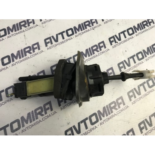 Главный цилиндр сцепления Ford Focus 3 2011-2017 1838946
